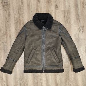 Truth by Republic Camo Suede Sherpa